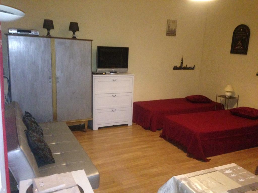 Residence Le Continental Vittel Habitación foto
